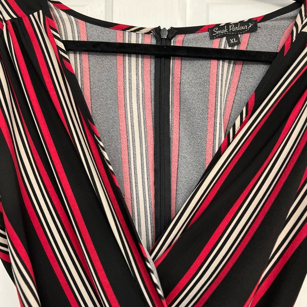 Smack Parlour Dress, sz XL , black , red, white - Picture 4 of 8